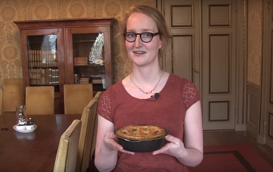 Video: how can you resist the temptation of delicious food?