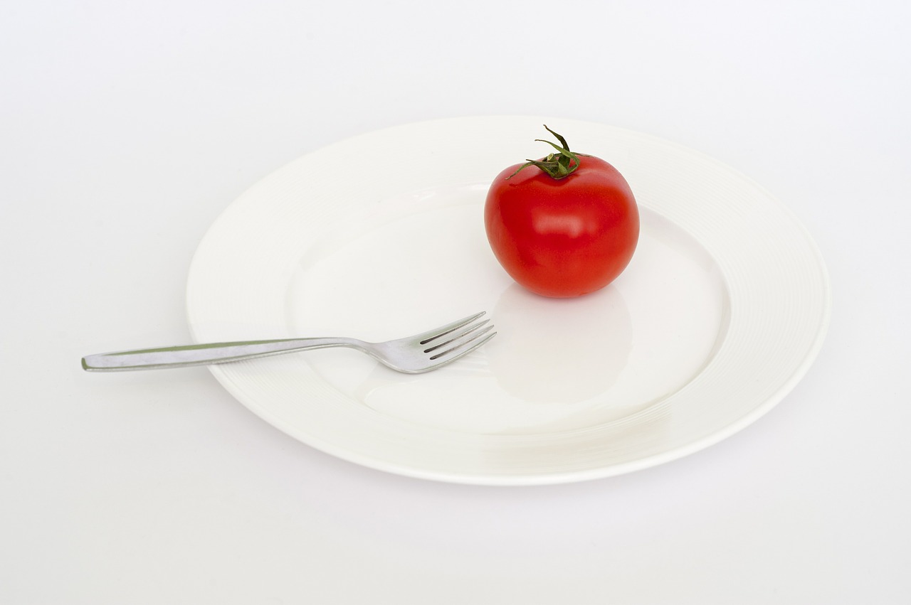 Eating less? Three tips from the science of eating behavior